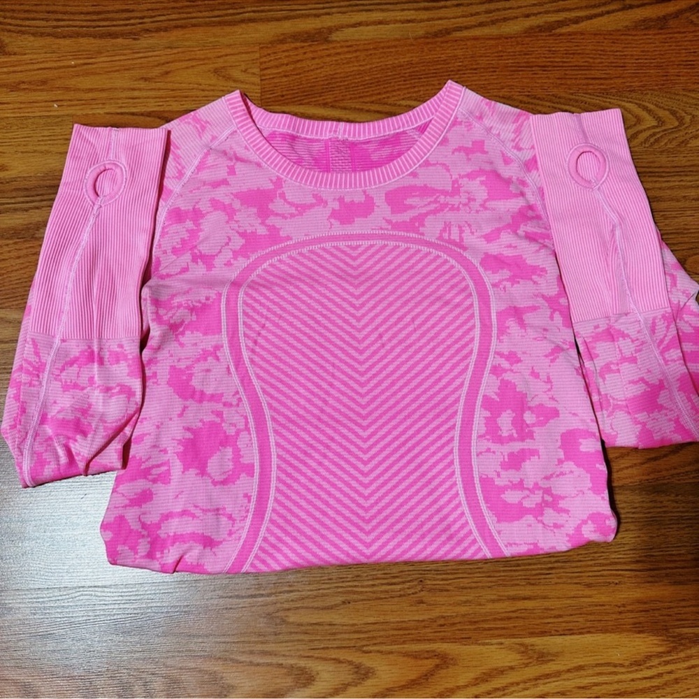 Lululemon Womens Swiftly Tech shirt
